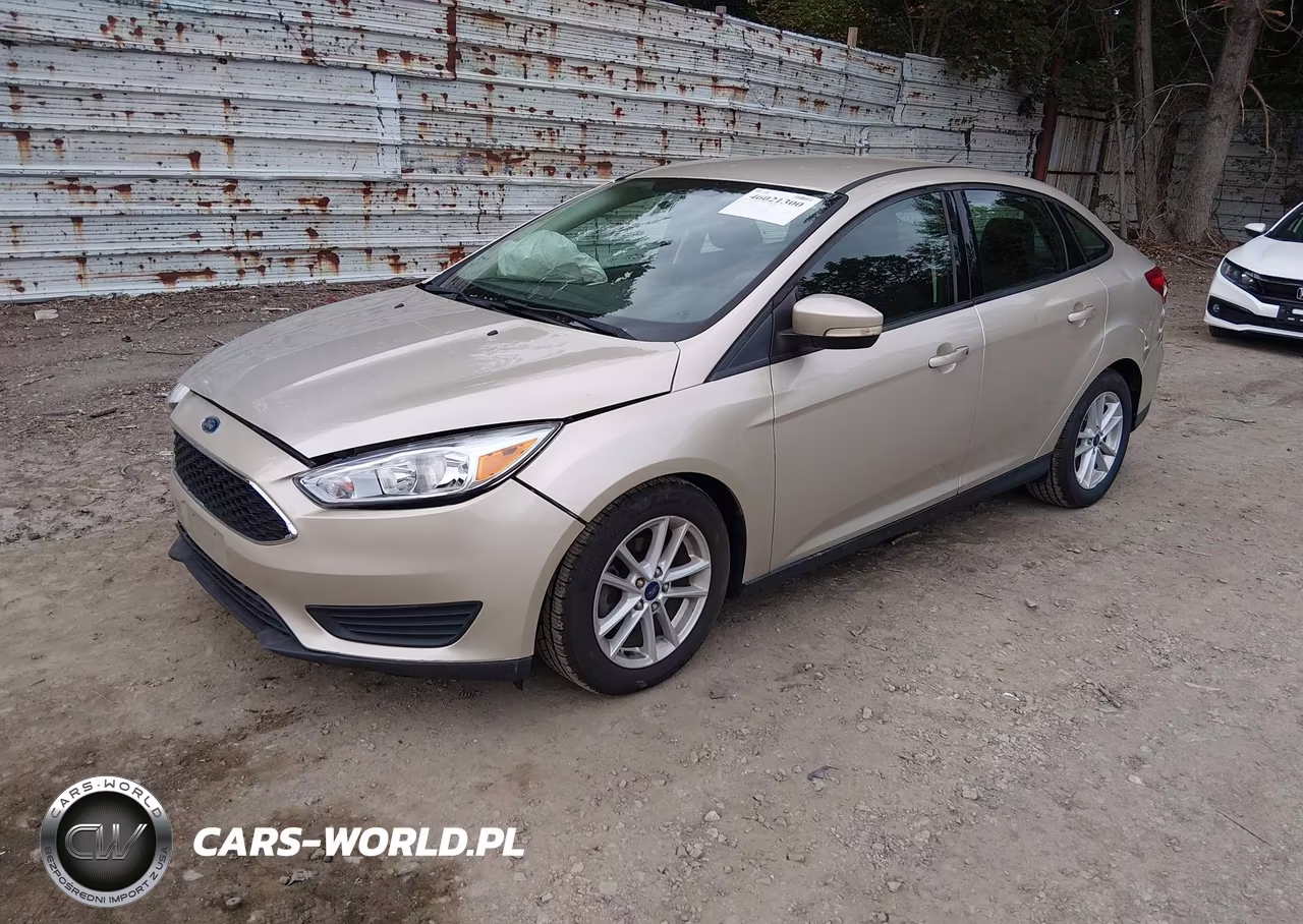 2017 Ford Focus Se VIN:1FADP3F23HL285574 - 2