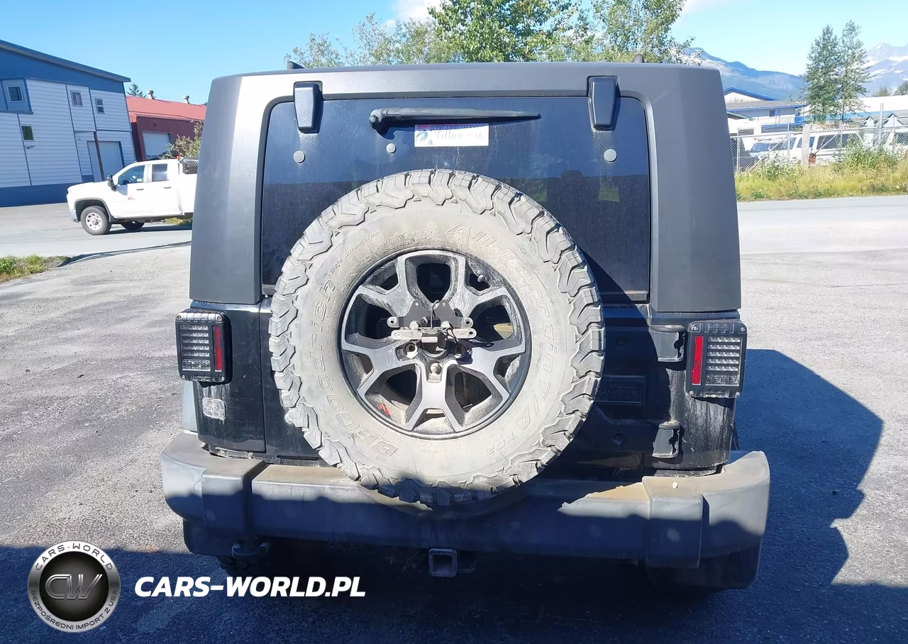 2010 Jeep Wrangler Rubicon VIN:1J4BA6D1XAL115078 - 16