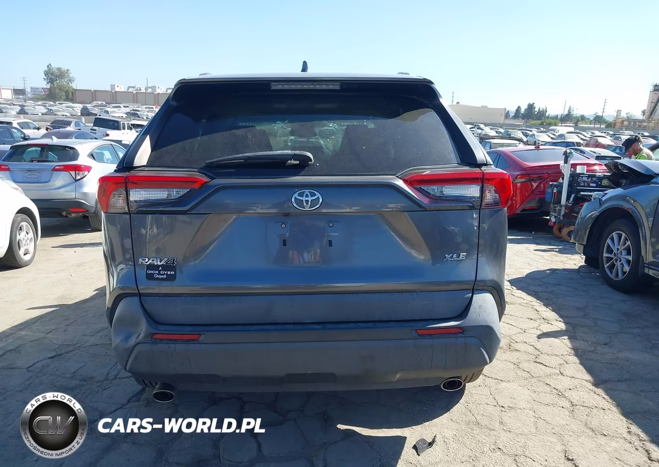 2021 Toyota Rav4 Xle VIN:2T3W1RFV1MC119161 - 16