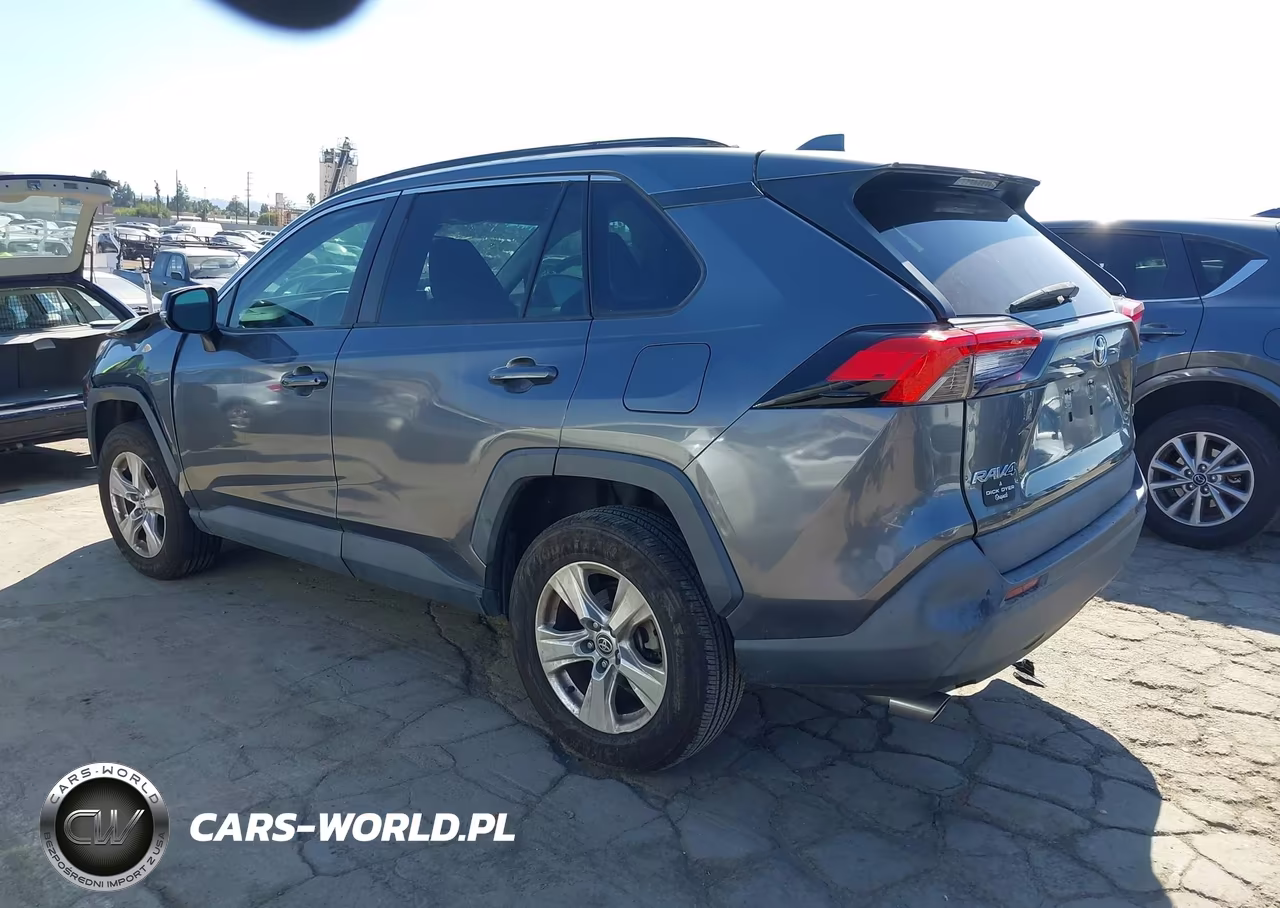 2021 Toyota Rav4 Xle VIN:2T3W1RFV1MC119161 - 3
