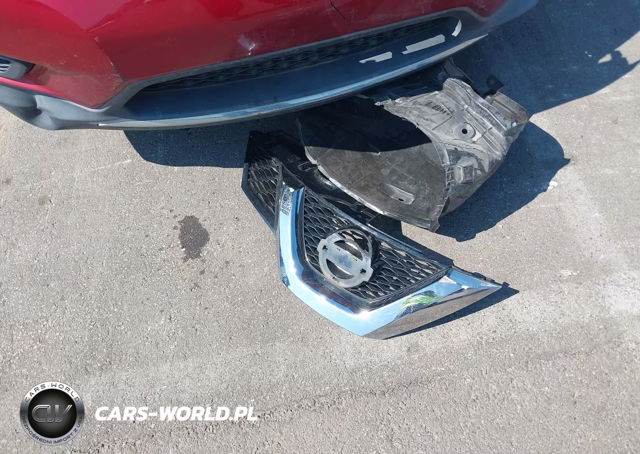 2015 Nissan Rogue S VIN:KNMAT2MV5FP527898 - 11