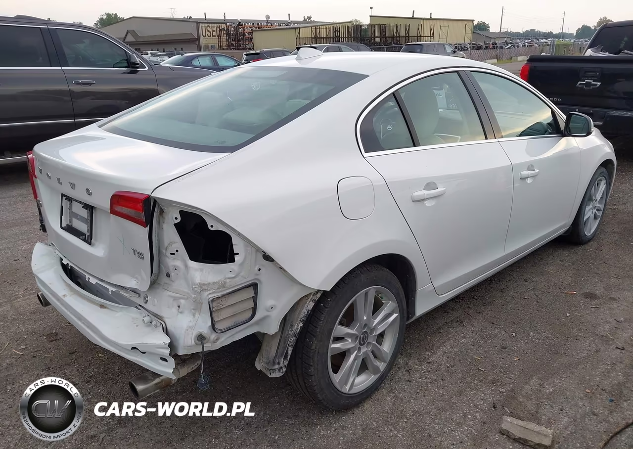 2013 Volvo S60 T5 VIN:YV1612FS6D1228512 - 4