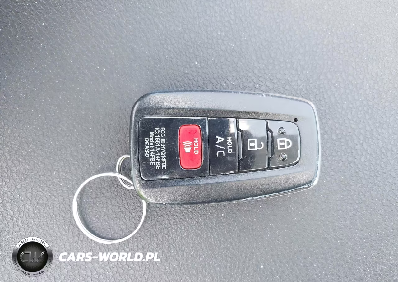 2017 Toyota Prius Prime Premium VIN:JTDKARFP2H3064761 - 11