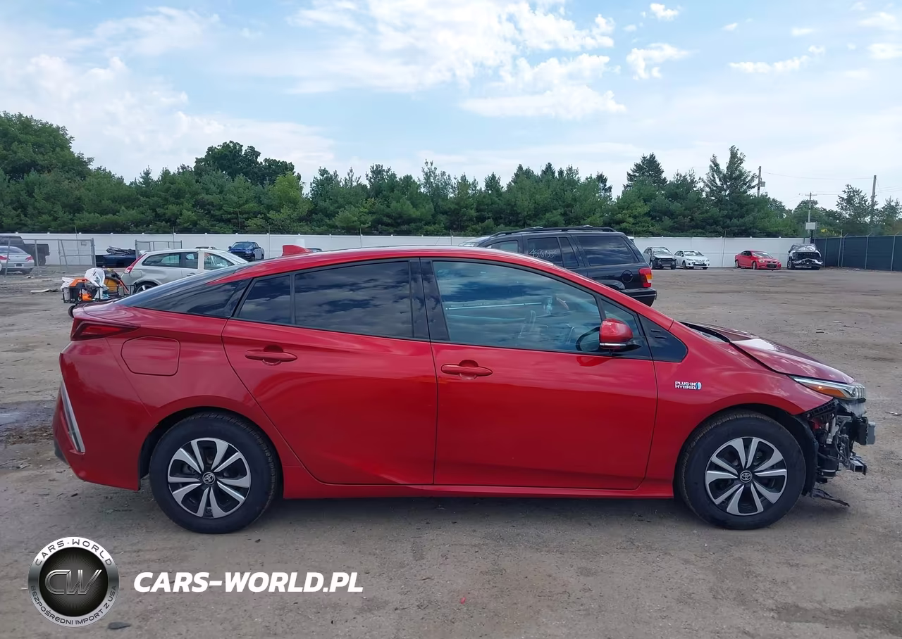 2017 Toyota Prius Prime Premium VIN:JTDKARFP2H3064761 - 14