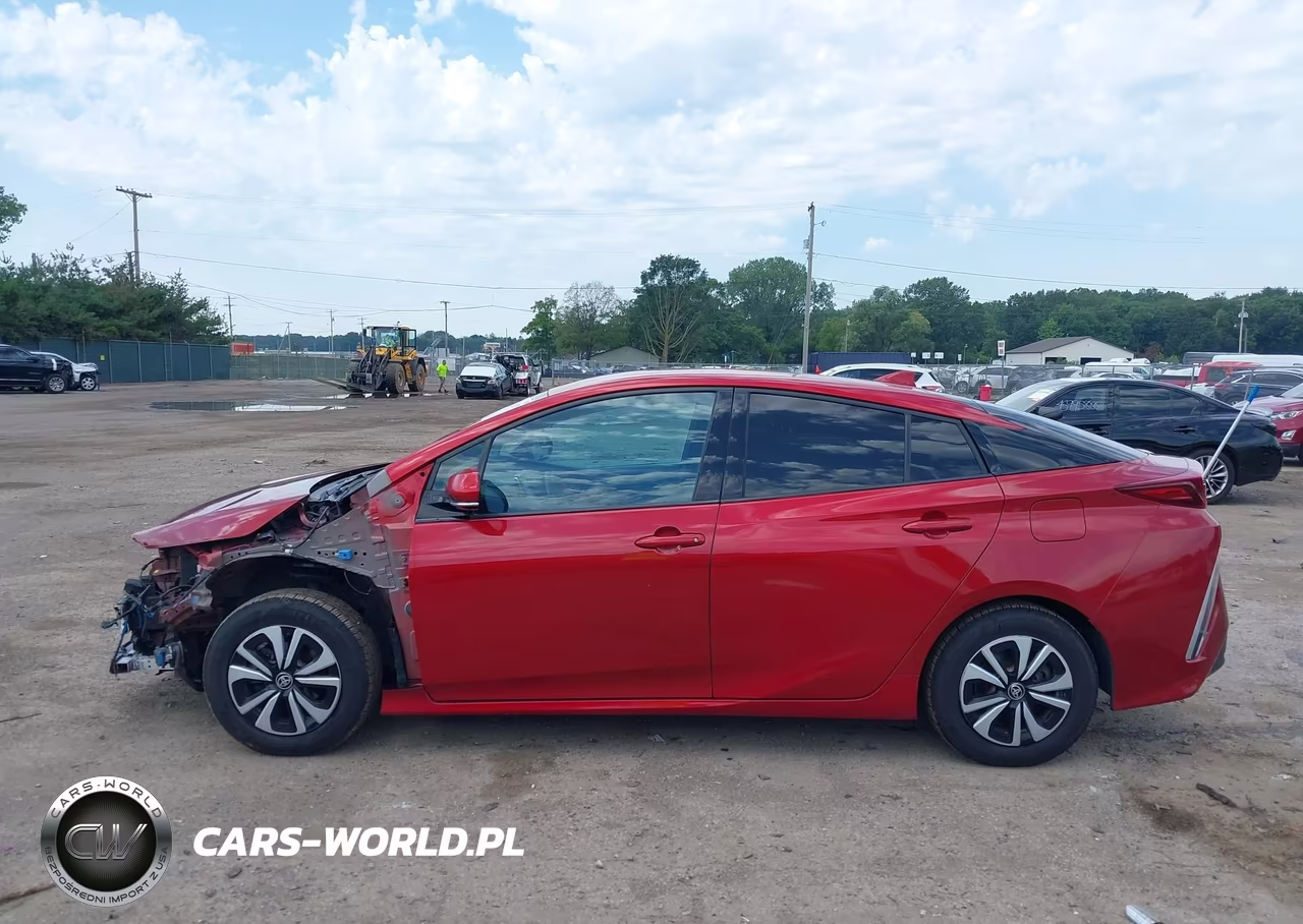 2017 Toyota Prius Prime Premium VIN:JTDKARFP2H3064761 - 15