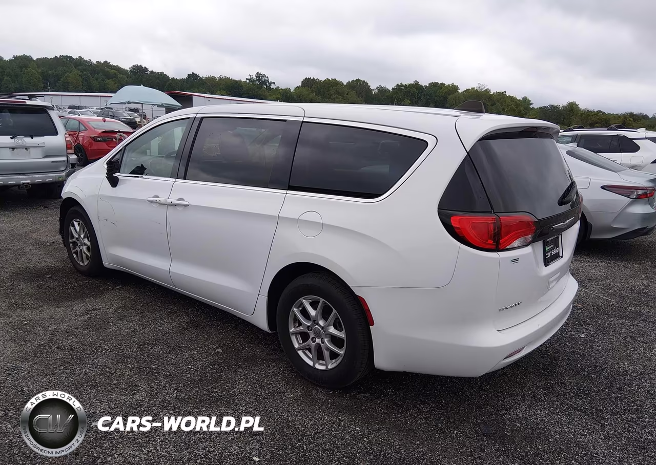2023 Chrysler Voyager Lx VIN:2C4RC1CG4PR557636 - 3