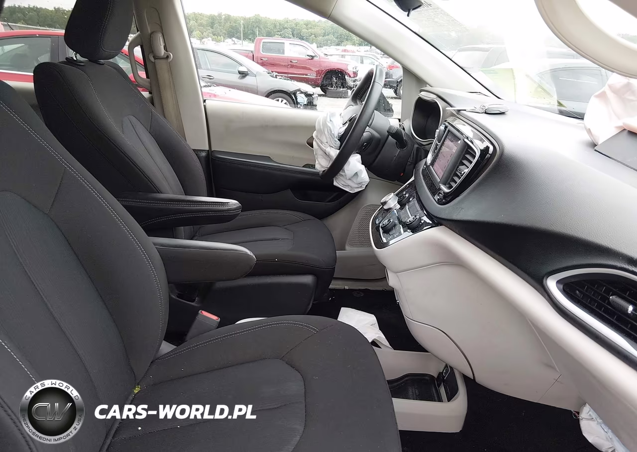 2023 Chrysler Voyager Lx VIN:2C4RC1CG4PR557636 - 5