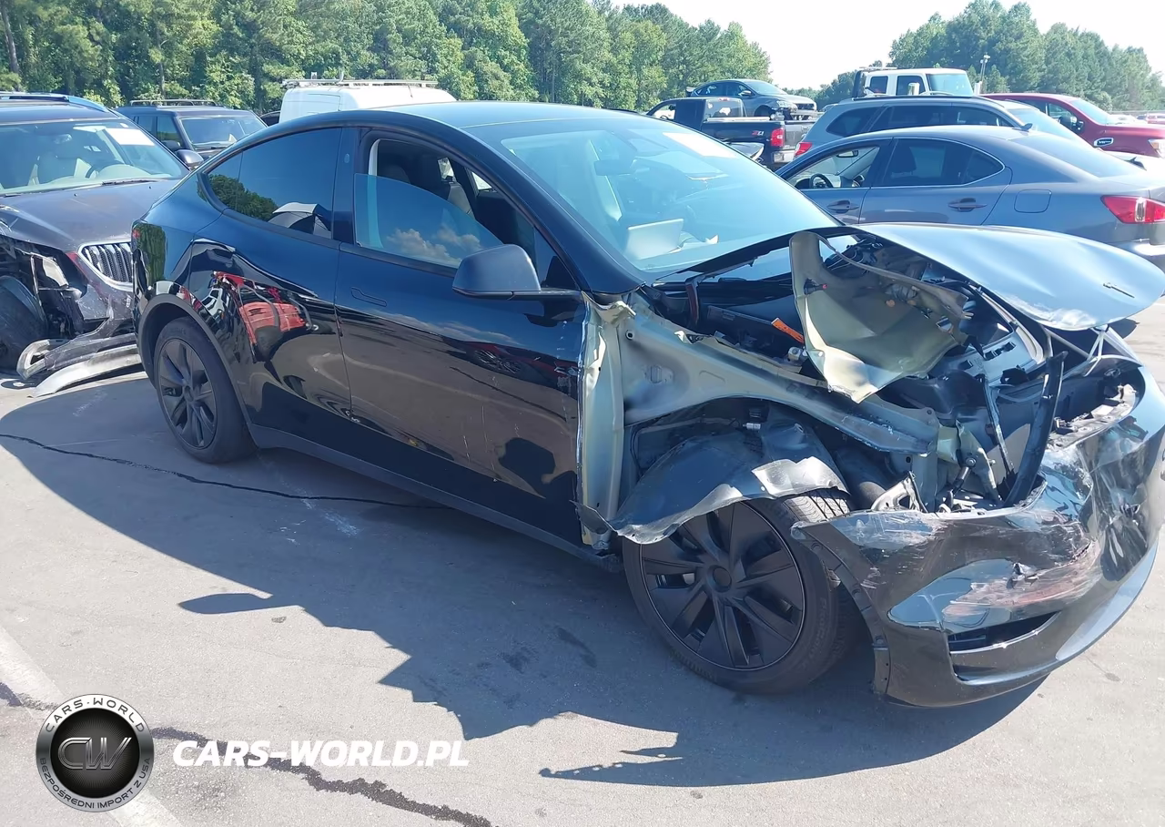2024 Tesla Model Y Long Range Dual Motor All-Wheel Drive
