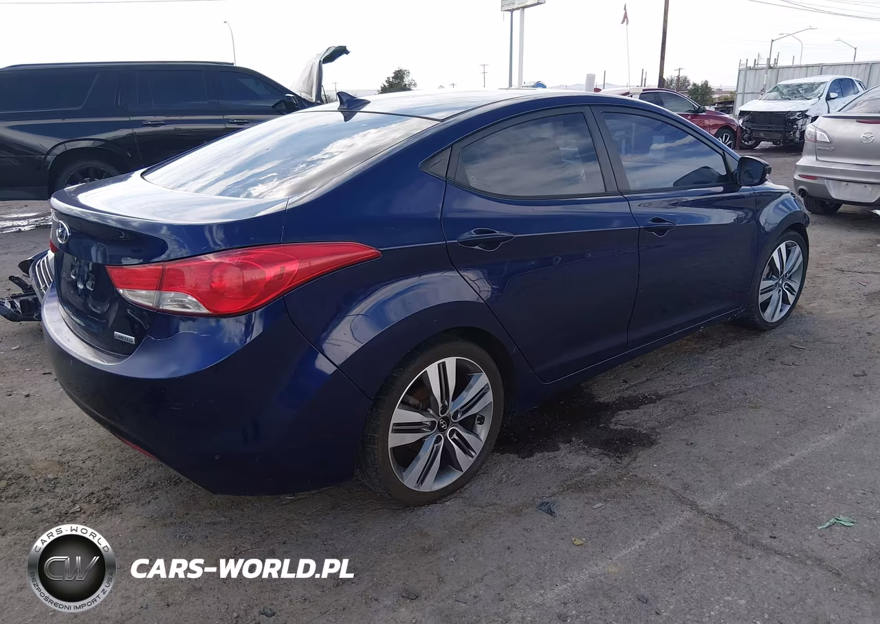 2012 Hyundai Elantra Limited VIN:5NPDH4AE2CH134494 - 4
