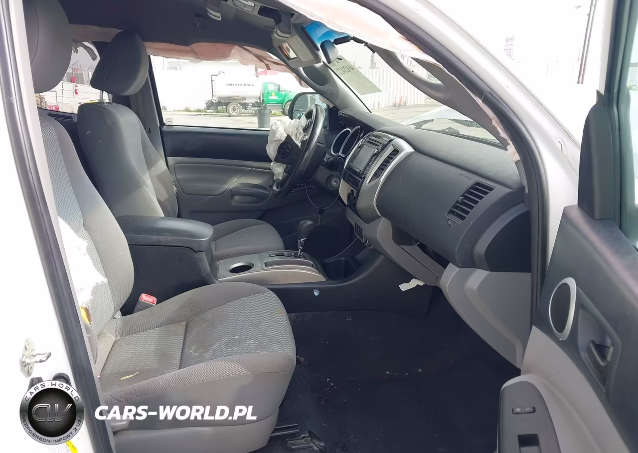 2015 Toyota Tacoma Prerunner VIN:5TFTX4GNXFX037672 - 5