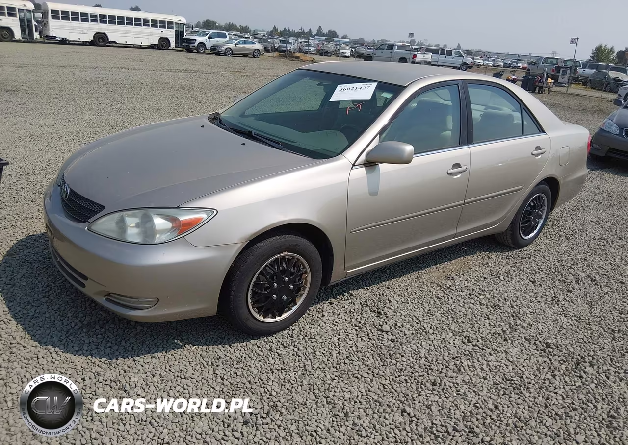 2003 Toyota Camry Le VIN:JTDBE32K930156147 - 2