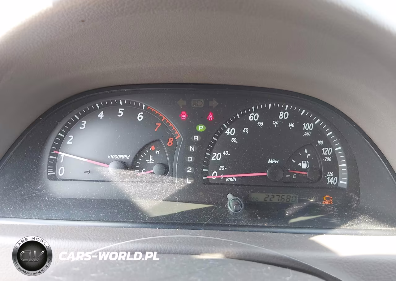 2003 Toyota Camry Le VIN:JTDBE32K930156147 - 7