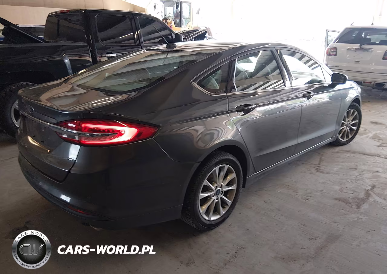 2017 Ford Fusion Se VIN:3FA6P0H79HR237420 - 4