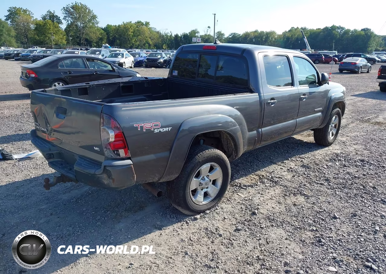 2012 Toyota Tacoma Base V6 VIN:5TFMU4FN3CX008363 - 4