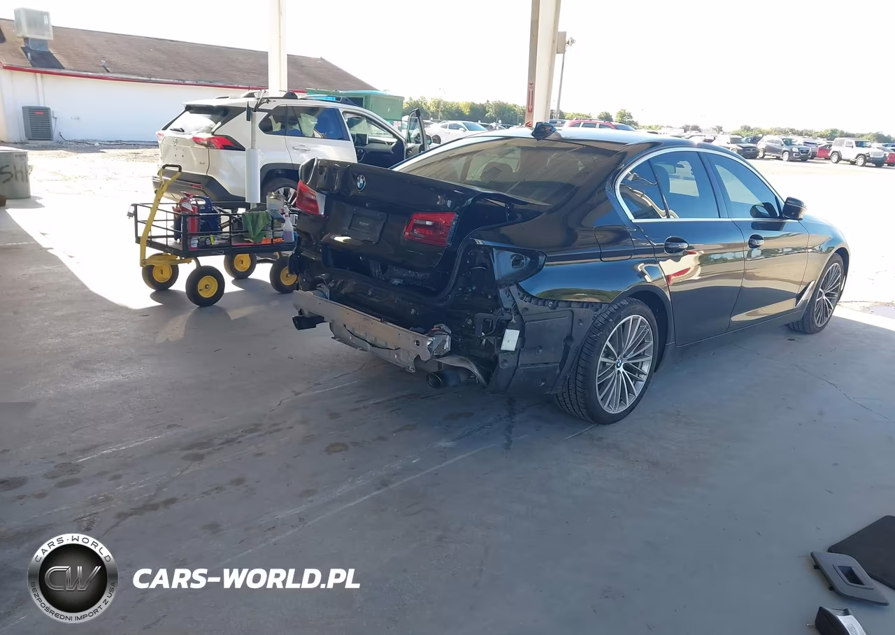 2019 BMW 530I VIN:WBAJA5C53KWW12292 - 4