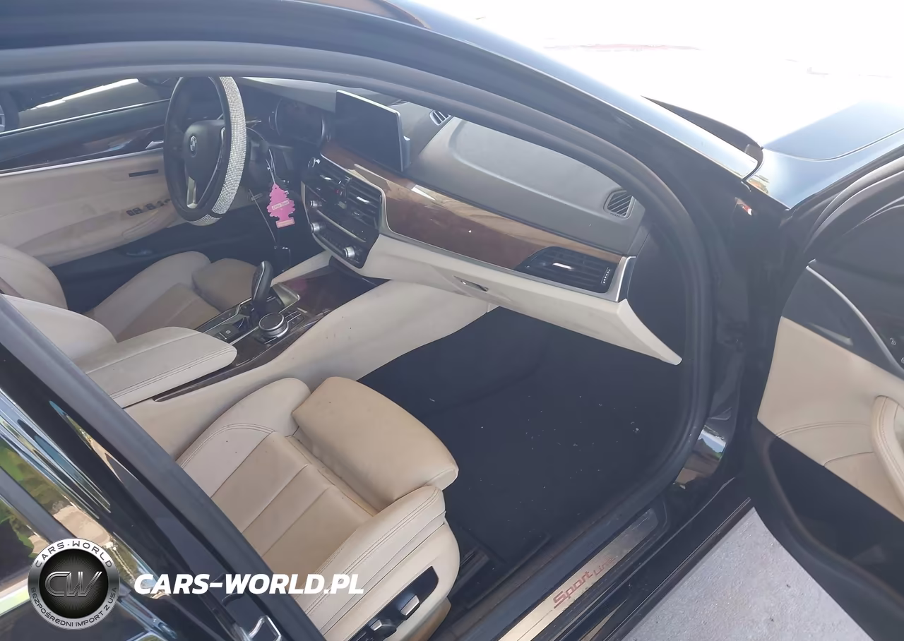 2019 BMW 530I VIN:WBAJA5C53KWW12292 - 5