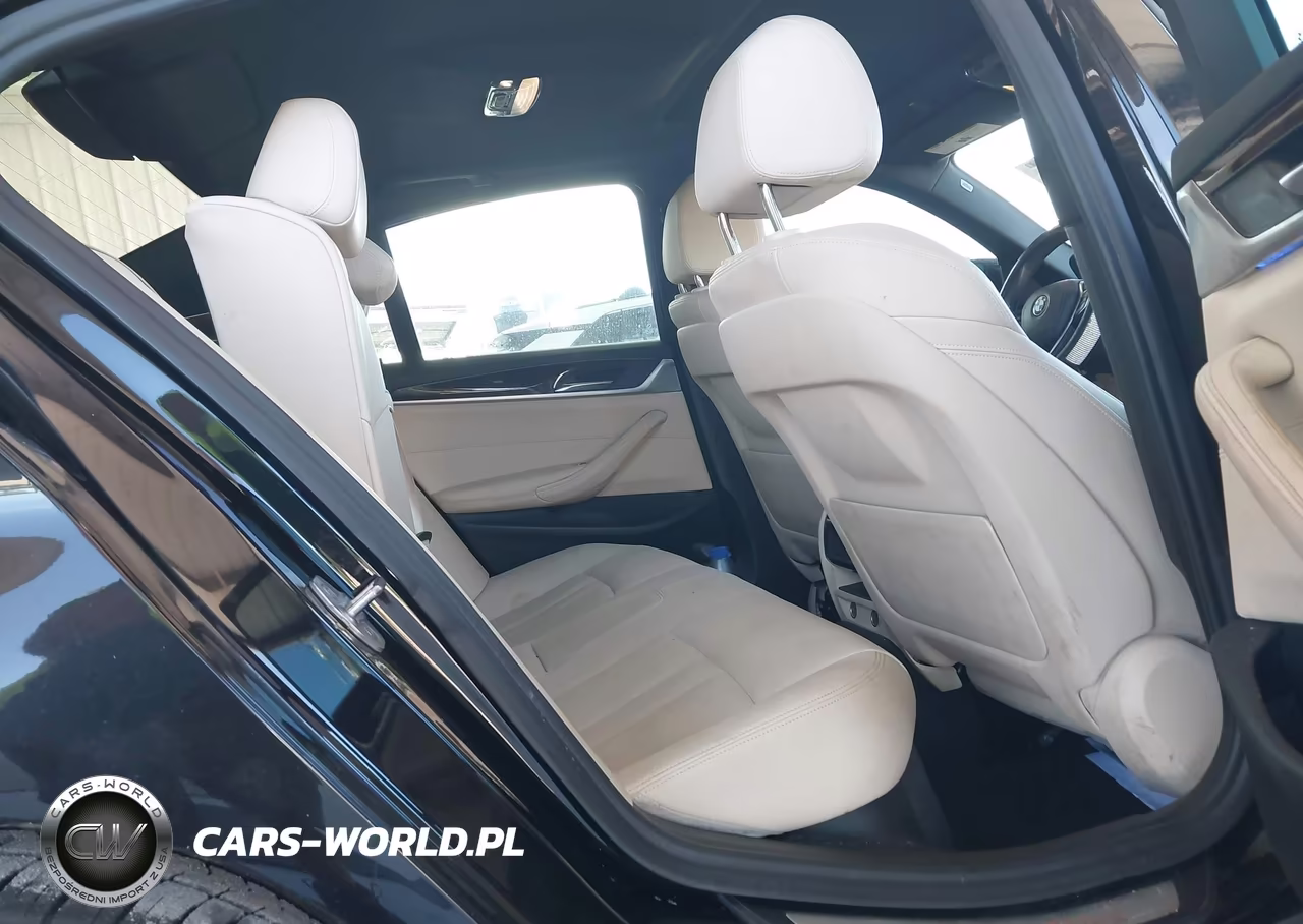 2019 BMW 530I VIN:WBAJA5C53KWW12292 - 8