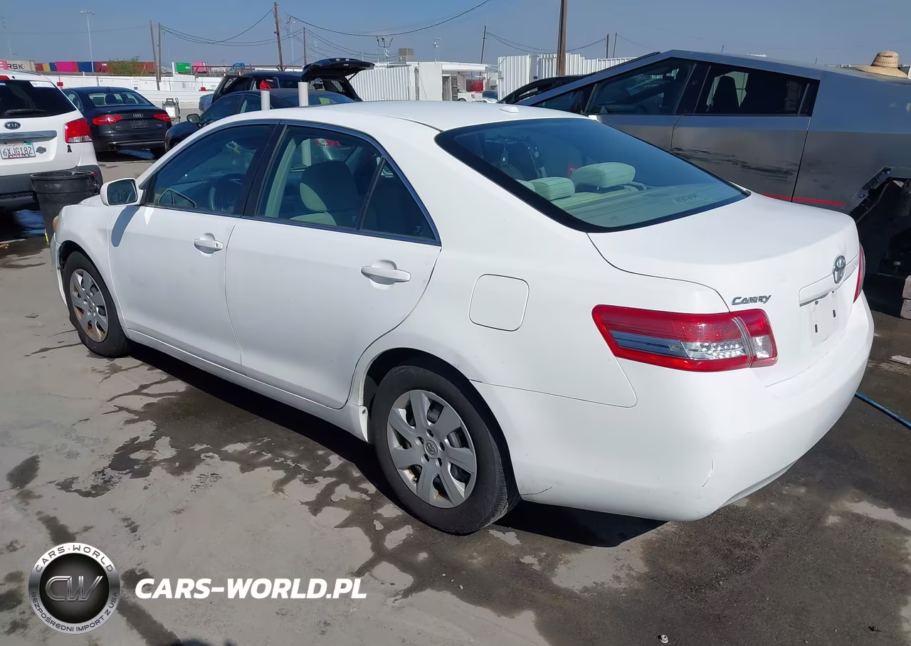2010 Toyota Camry Le VIN:4T1BF3EK8AU538471 - 3
