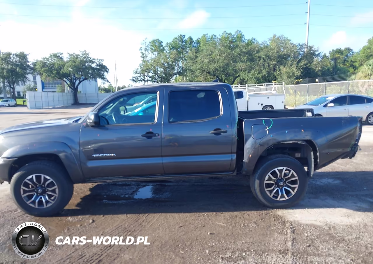 2015 Toyota Tacoma Prerunner V6 VIN:3TMJU4GN1FM182329 - 15