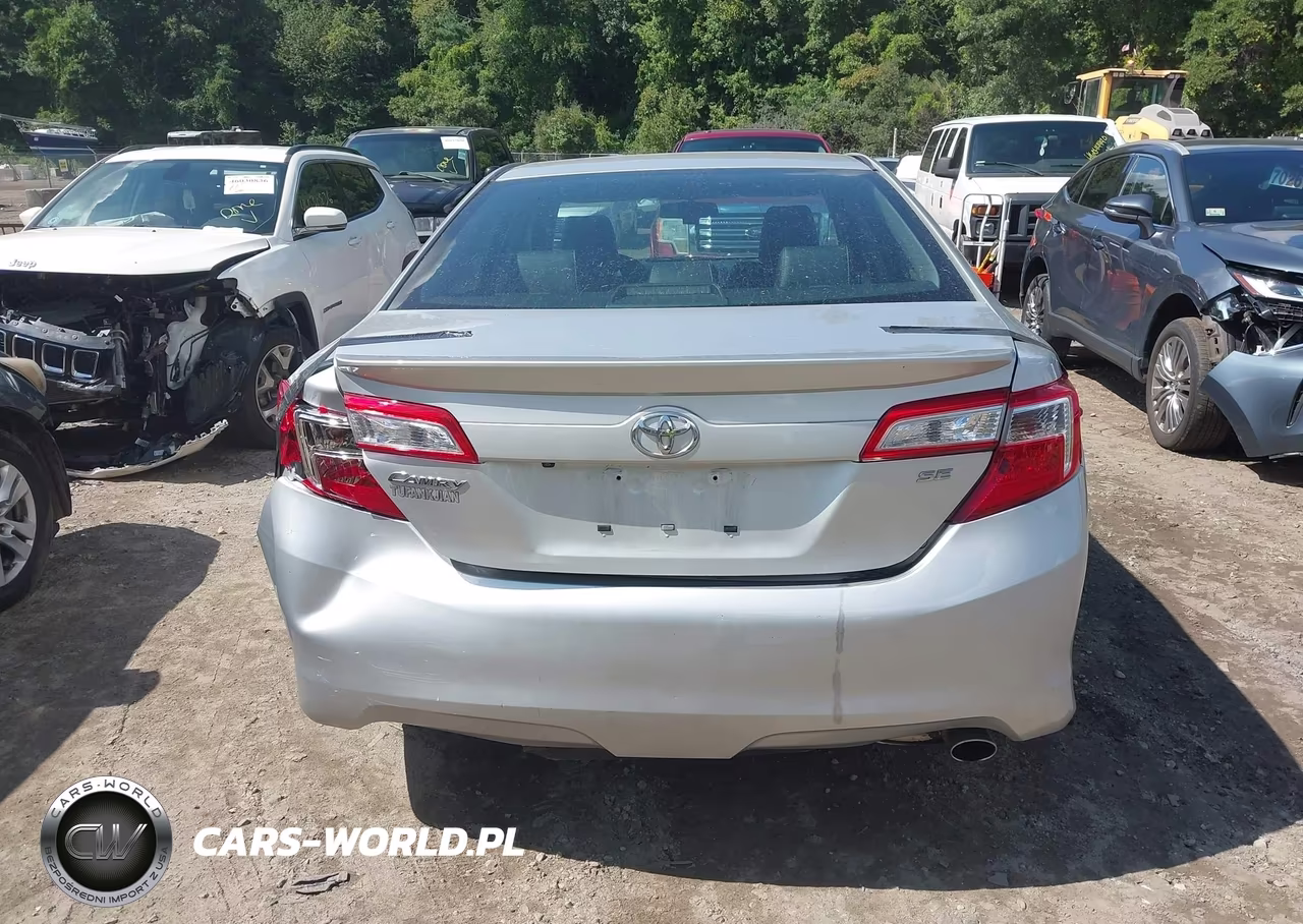 2014 Toyota Camry Se VIN:4T1BF1FK7EU812350 - 16