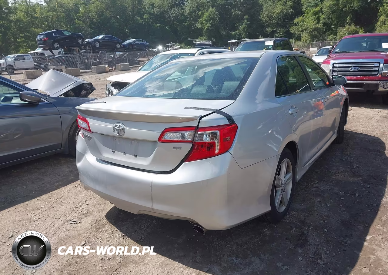 2014 Toyota Camry Se VIN:4T1BF1FK7EU812350 - 4
