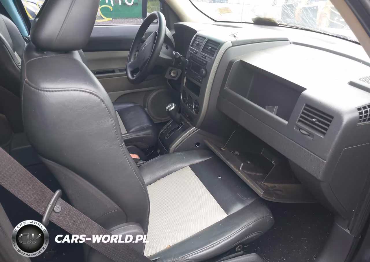 2007 Jeep Patriot Sport VIN:1J8FF28W27D342316 - 5