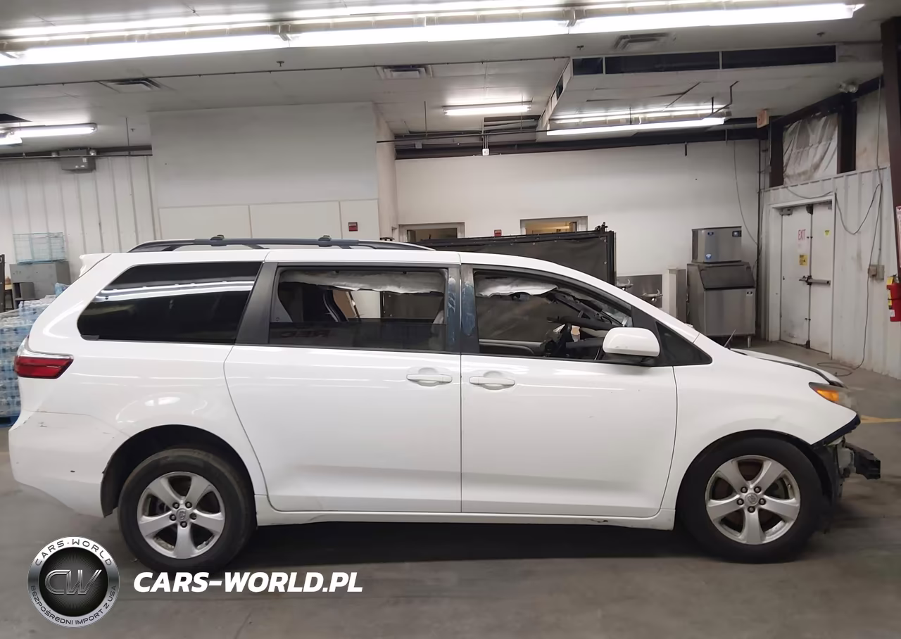 2015 Toyota Sienna Le 8 Passenger VIN:5TDKK3DC3FS568838 - 12