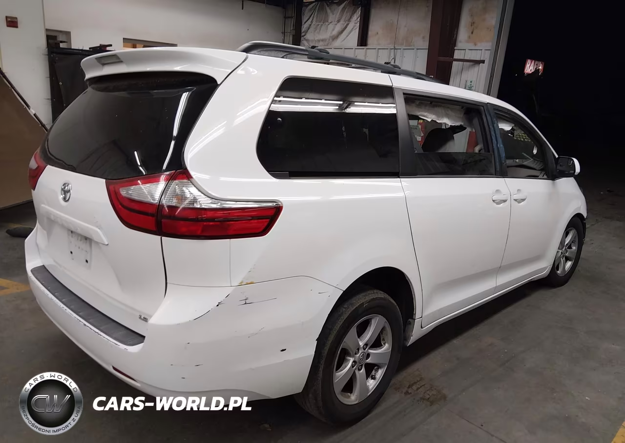 2015 Toyota Sienna Le 8 Passenger VIN:5TDKK3DC3FS568838 - 4