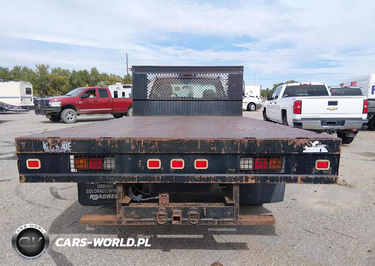 2006 Chevrolet Silverado 3500 Chassis Work Truck VIN:1GBJC34U46E229016 - 14