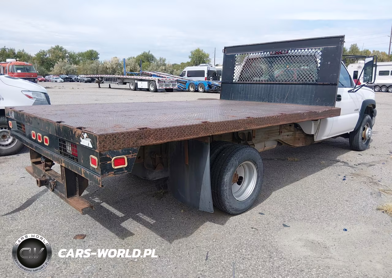 2006 Chevrolet Silverado 3500 Chassis Work Truck VIN:1GBJC34U46E229016 - 4