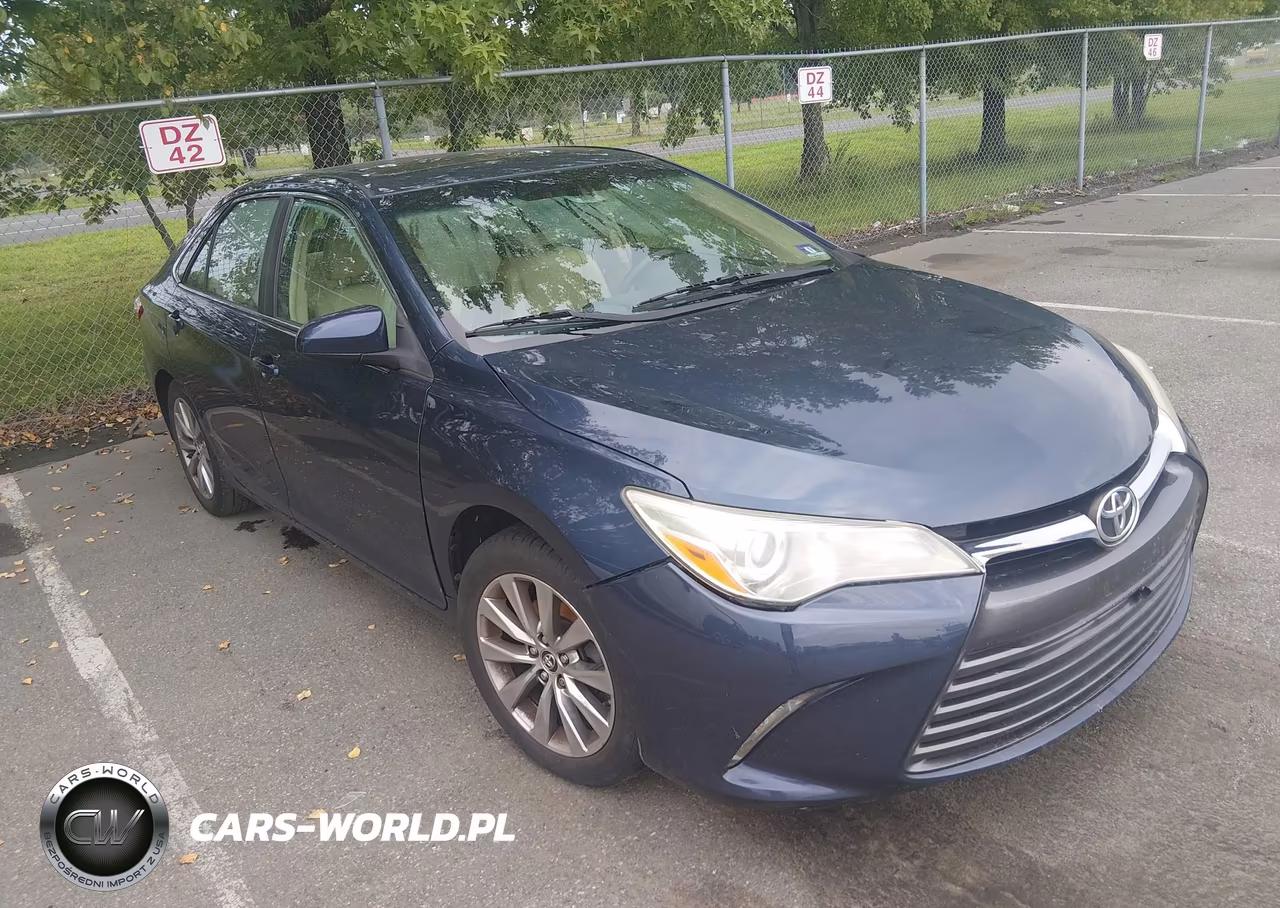2015 Toyota Camry Xle – zdjęcie 1 z 16
