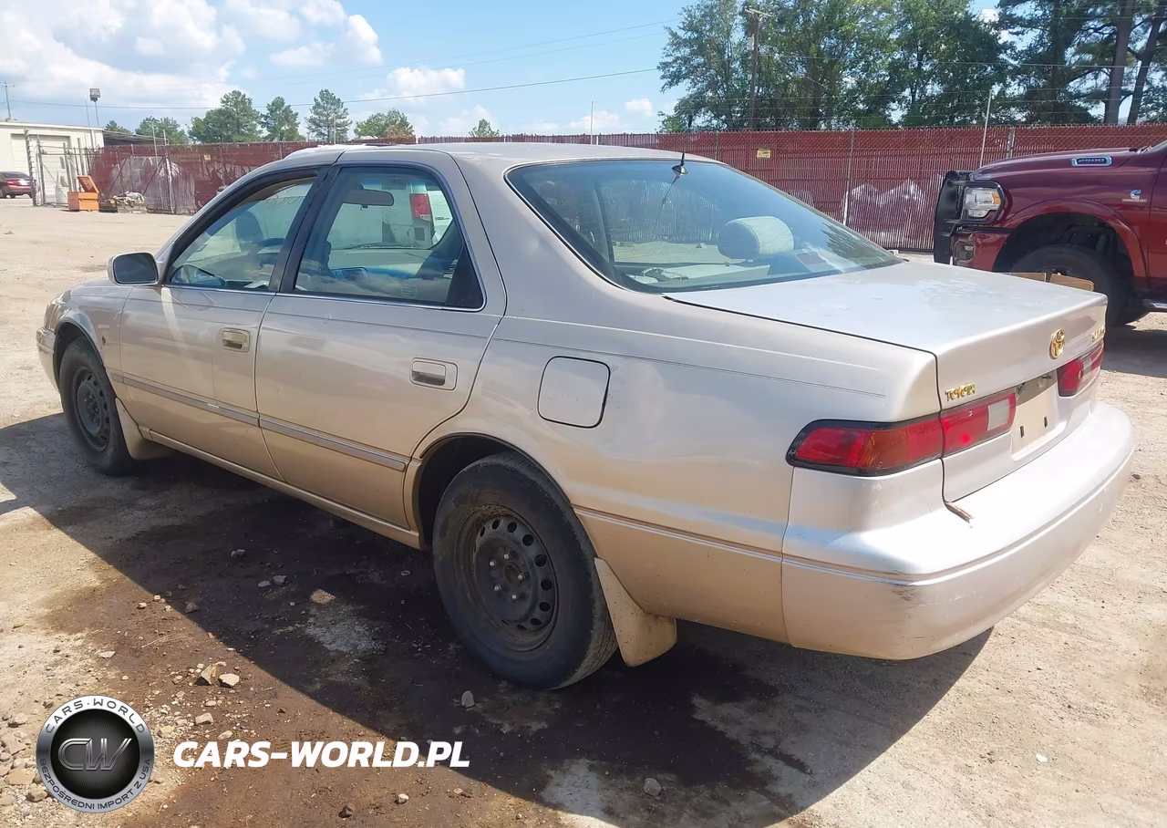 1997 TOYOTA CAMRY LE VIN:JT2BG22K4V0084080 - 3