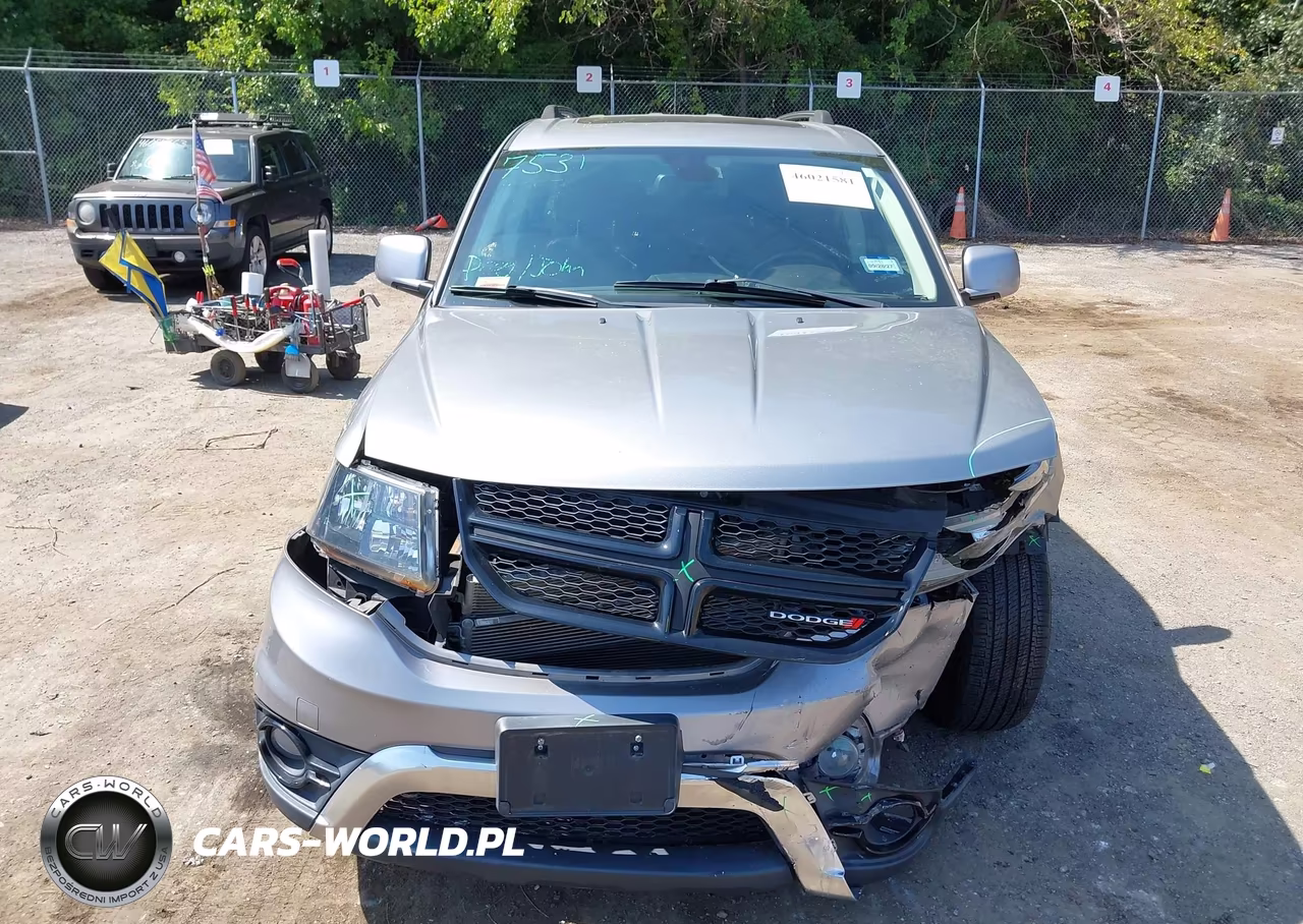 2020 Dodge Journey Crossroad VIN:3C4PDCGB7LT188986 - 12