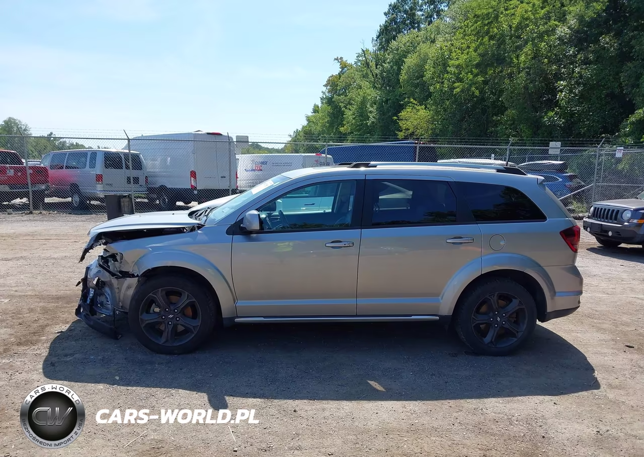 2020 Dodge Journey Crossroad VIN:3C4PDCGB7LT188986 - 14