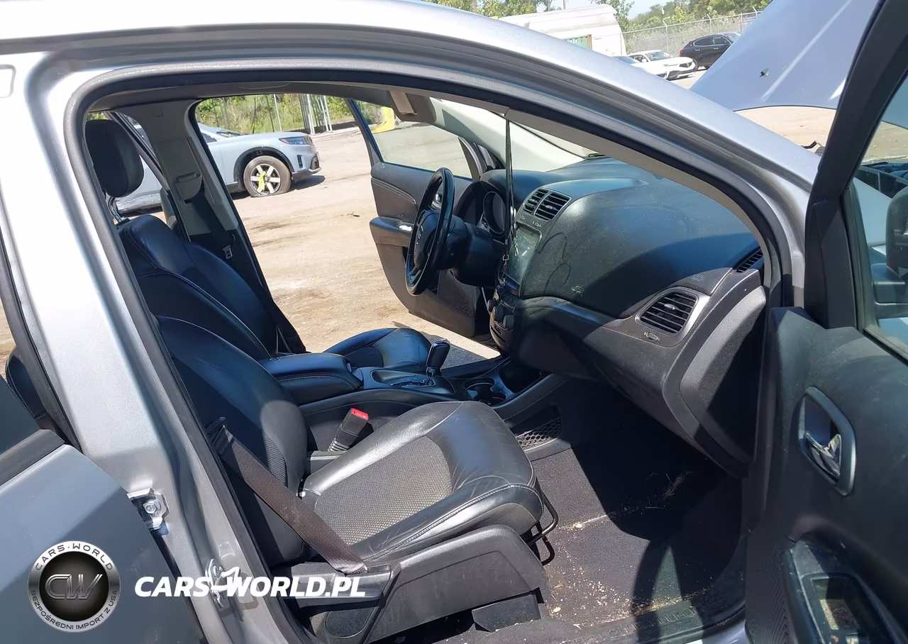 2020 Dodge Journey Crossroad VIN:3C4PDCGB7LT188986 - 5