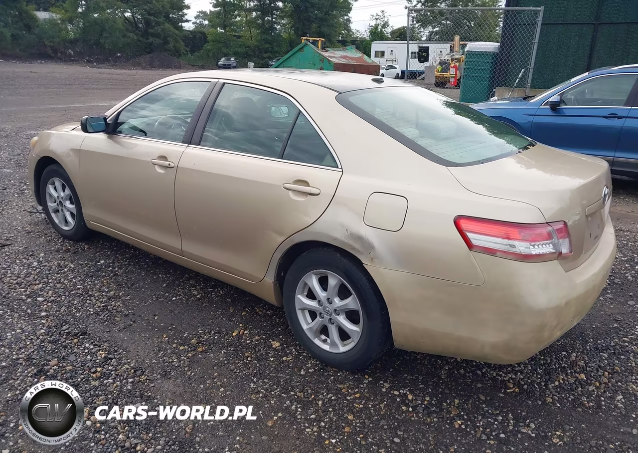 2011 Toyota Camry Le VIN:4T1BF3EK1BU708803 - 3