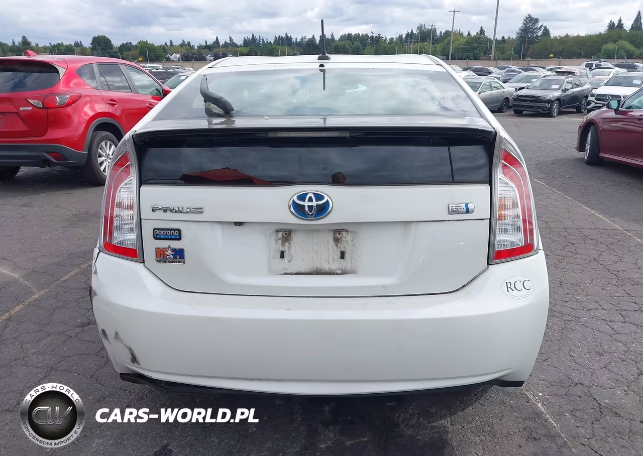 2015 Toyota Prius Persona Series Special Edition VIN:JTDKN3DU5F0419754 - 17