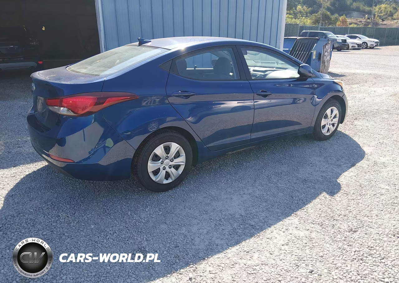 2016 Hyundai Elantra Se VIN:5NPDH4AE5GH736036 - 4