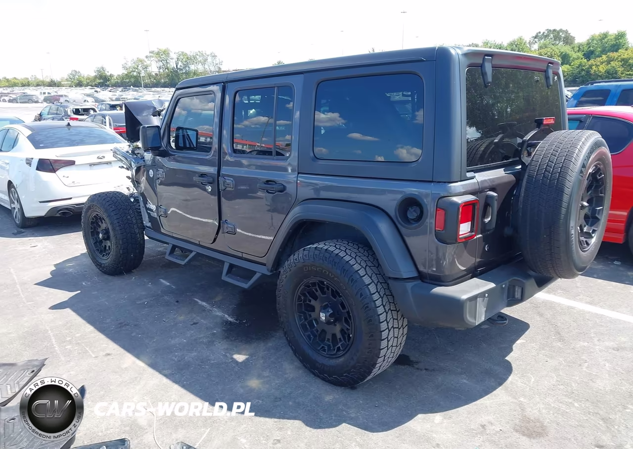 2020 Jeep Wrangler Unlimited Sport S 4X4 VIN:1C4HJXDN7LW257415 - 3