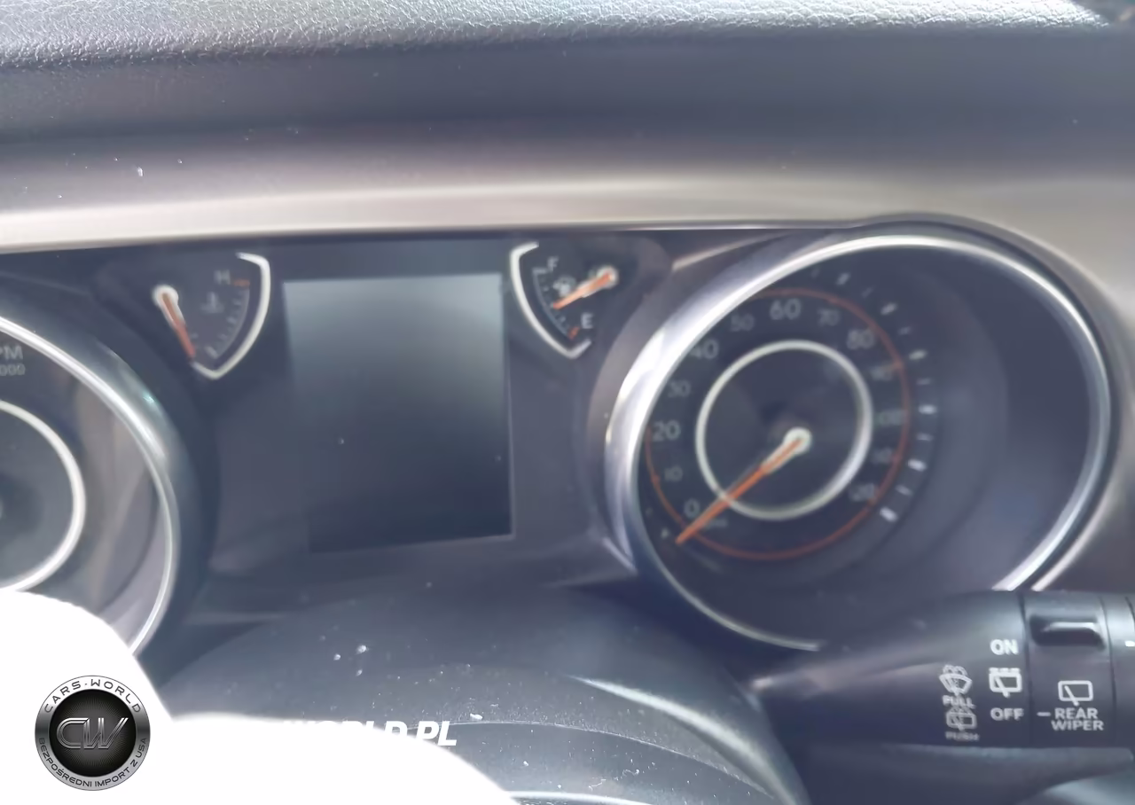 2020 Jeep Wrangler Unlimited Sport S 4X4 VIN:1C4HJXDN7LW257415 - 7