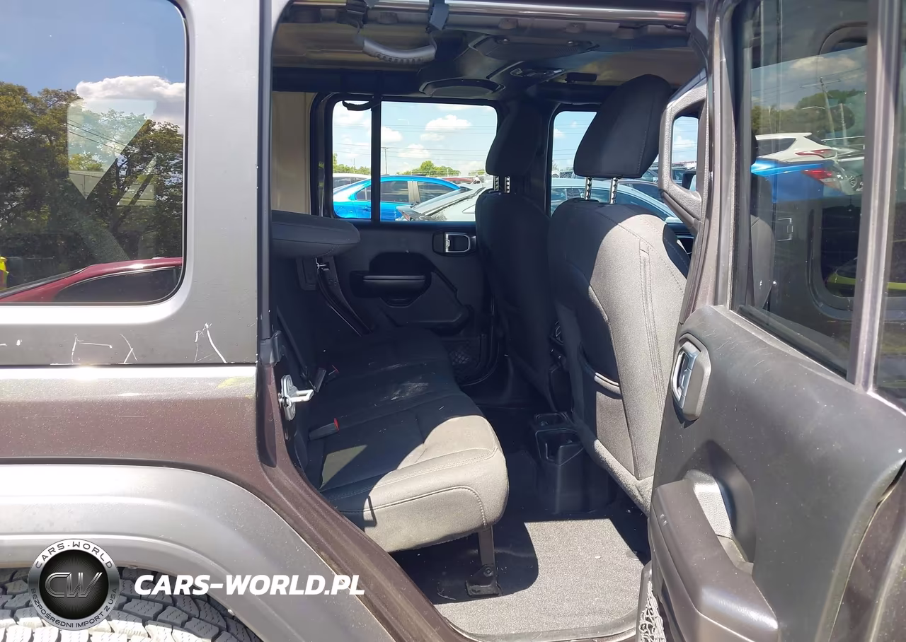 2020 Jeep Wrangler Unlimited Sport S 4X4 VIN:1C4HJXDN7LW257415 - 8