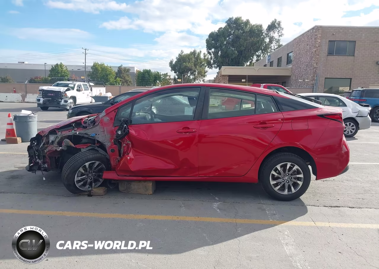 2021 Toyota Prius Limited VIN:JTDKAMFU3M3134321 - 15
