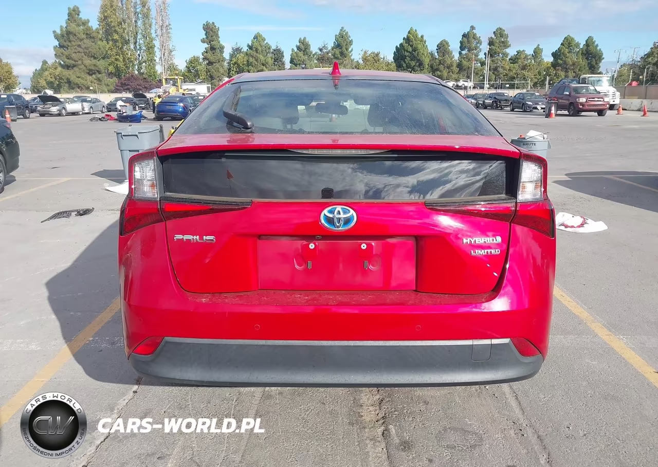 2021 Toyota Prius Limited VIN:JTDKAMFU3M3134321 - 17