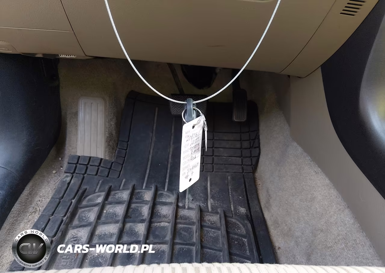 2011 Toyota Rav4 VIN:JTMBF4DV8BD042982 - 11