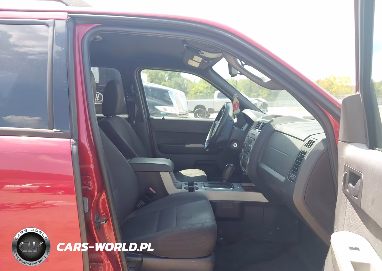2012 Ford Escape Xlt VIN:1FMCU0D7XCKC60046 - 5