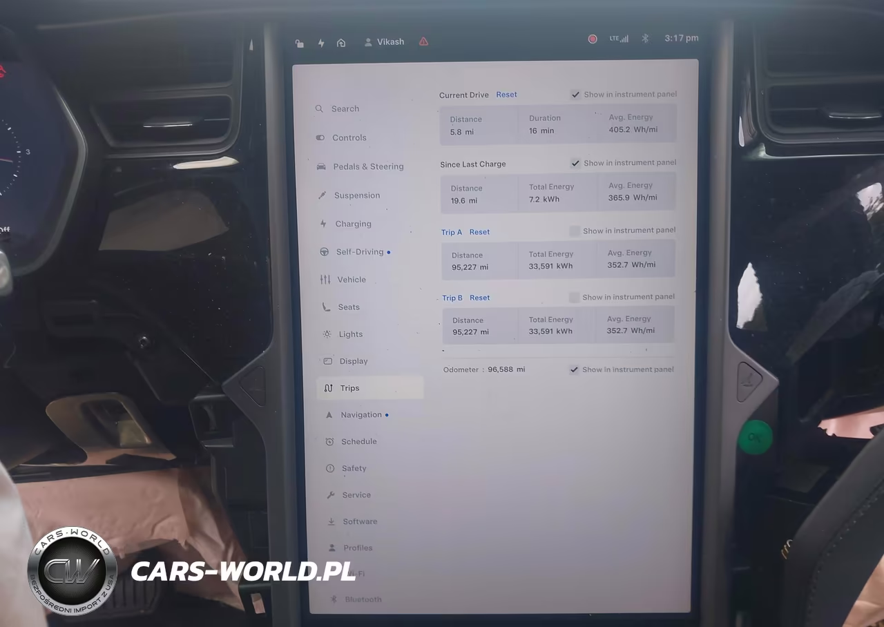 2018 Tesla Model X 100D-75D-P100D VIN:5YJXCBE29JF114027 - 17