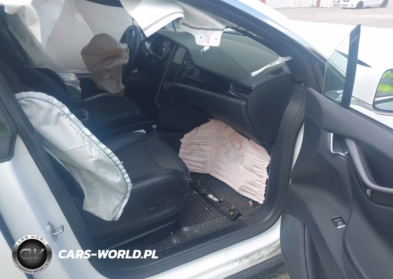2018 Tesla Model X 100D-75D-P100D VIN:5YJXCBE29JF114027 - 5