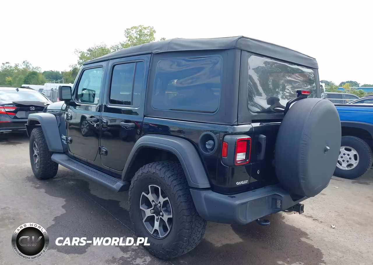 2020 Jeep Wrangler Unlimited Sport S 4X4 VIN:1C4HJXDG1LW110251 - 3