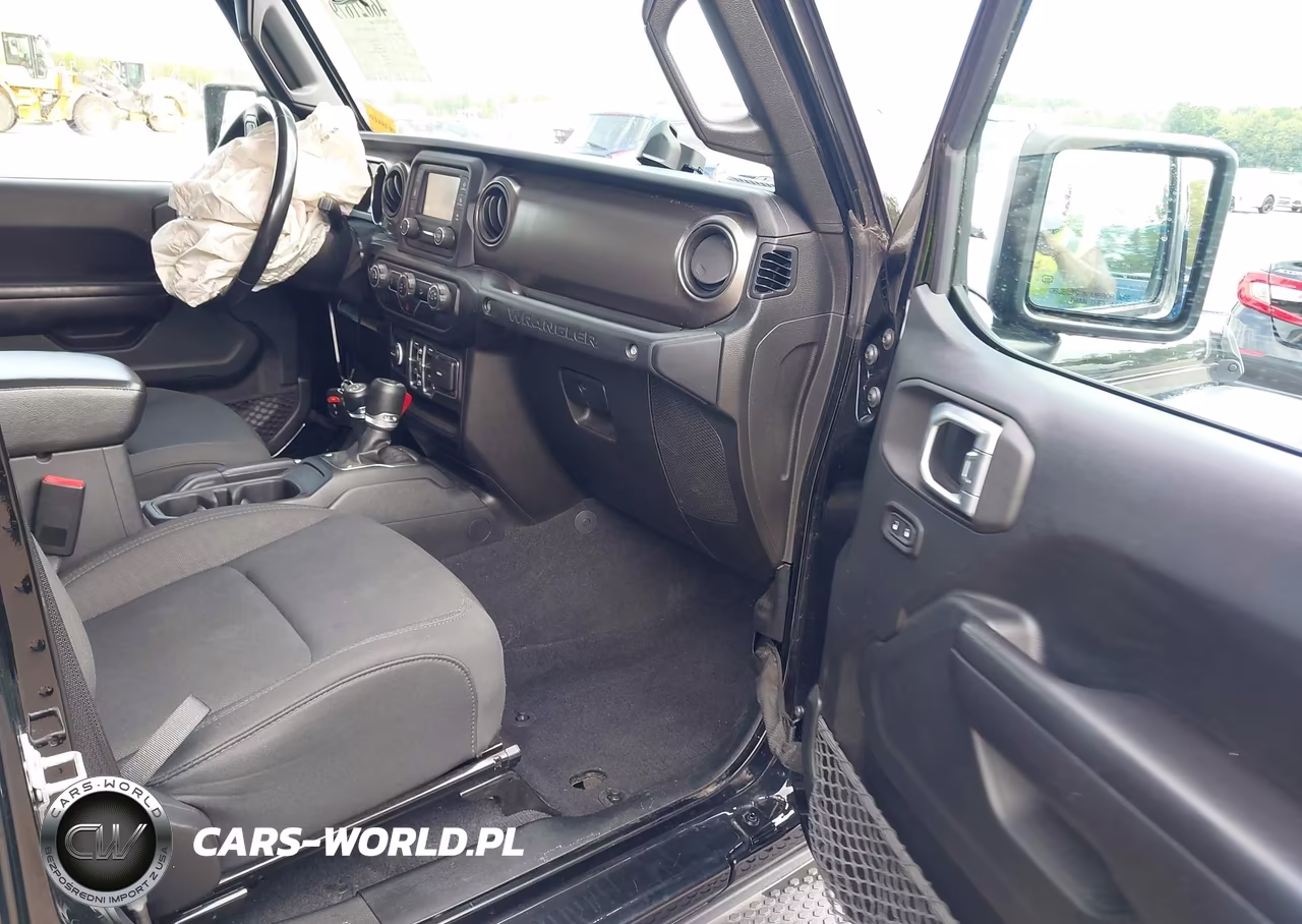 2020 Jeep Wrangler Unlimited Sport S 4X4 VIN:1C4HJXDG1LW110251 - 5