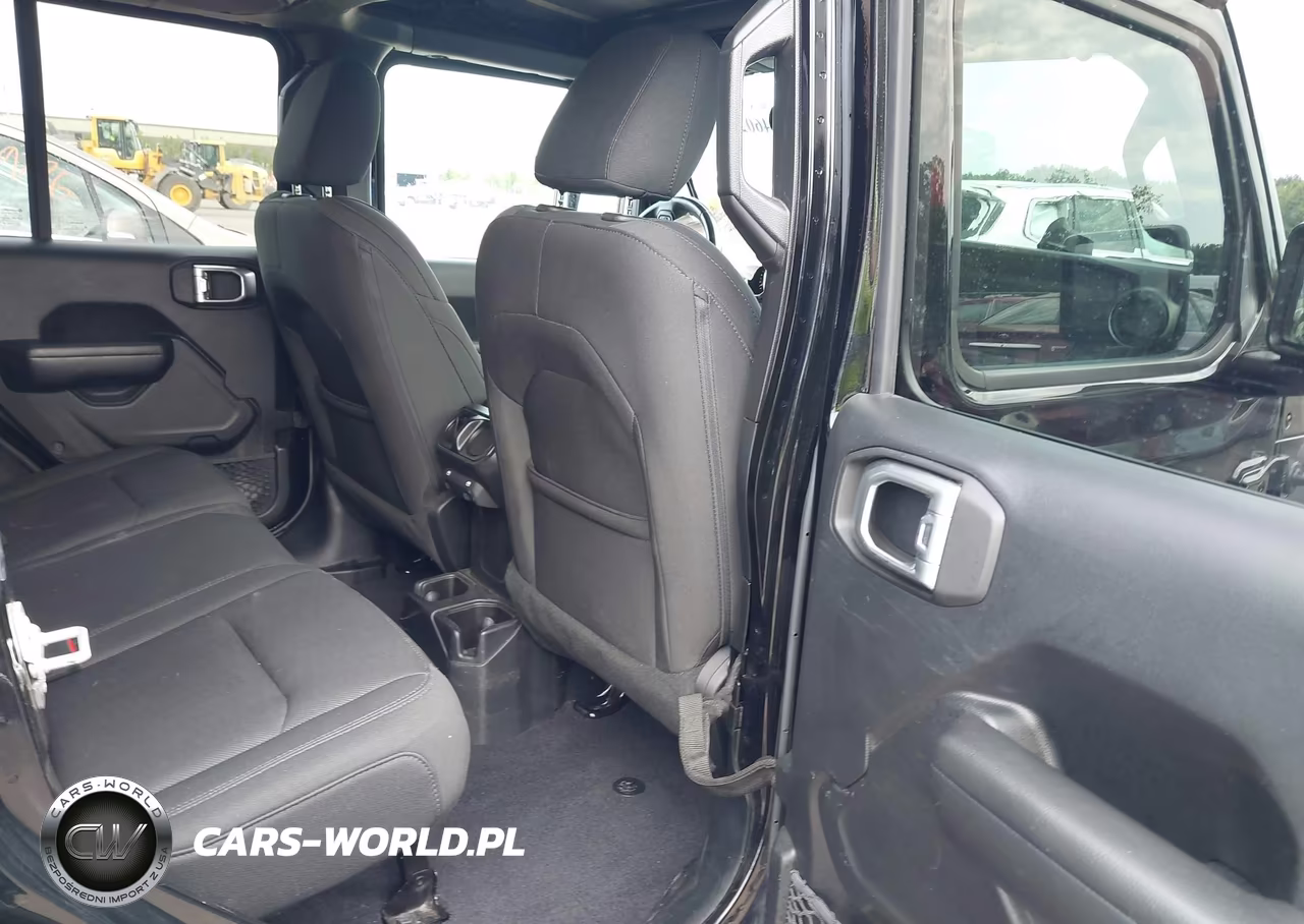 2020 Jeep Wrangler Unlimited Sport S 4X4 VIN:1C4HJXDG1LW110251 - 8